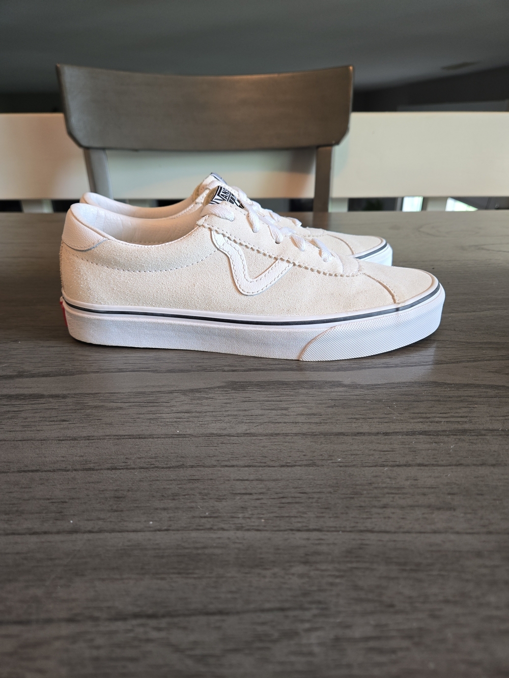 Vans Sport Low Lace-Up Sneaker In Off-Whits Size 8.5 Women's 7 Mens - Picture 3 of 5